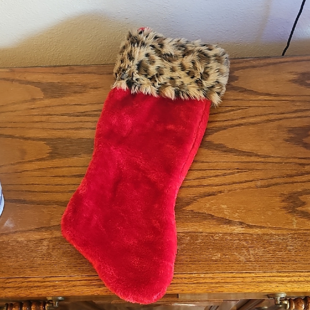4/$10 Dyno Seasonal Solutions LLC Nick's Choic Red Stocking with Leopard Cuff